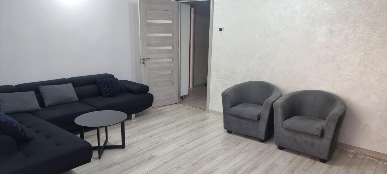 Râmnicu Vâlcea Ilona Apartament 3 Camere מראה חיצוני תמונה