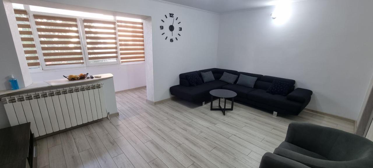 Râmnicu Vâlcea Ilona Apartament 3 Camere מראה חיצוני תמונה